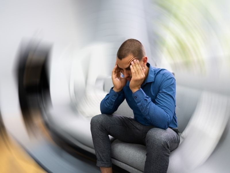 Dores de Cabeça, Tontura ou Falhas de Memória? Saiba Como o Novo Serviço de Neurologia da Apoena Saúde Pode Ajudar