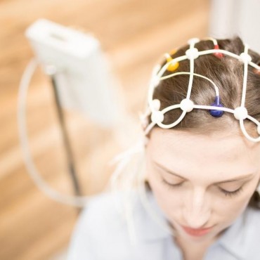Exame de Eletroencefalograma (EEG) em São Tomé